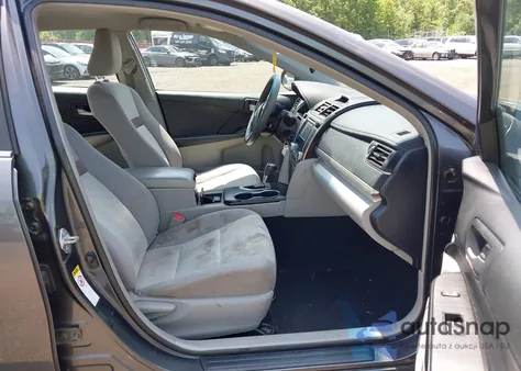 2012 Toyota Camry Le z USA, uszkodzony, nr VIN 4T4BF1FK2CR213908